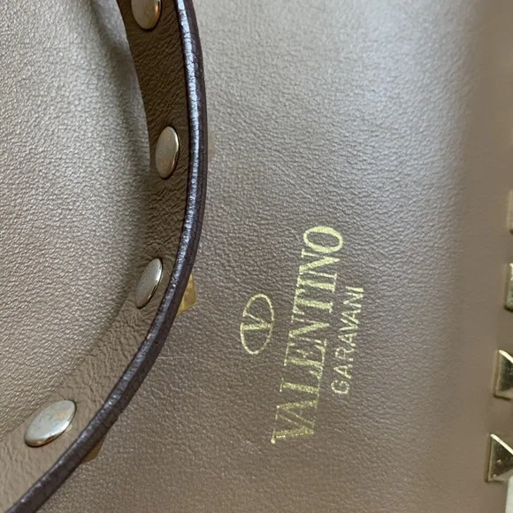Valentino medium rock stud tote - Picture 6 of 6